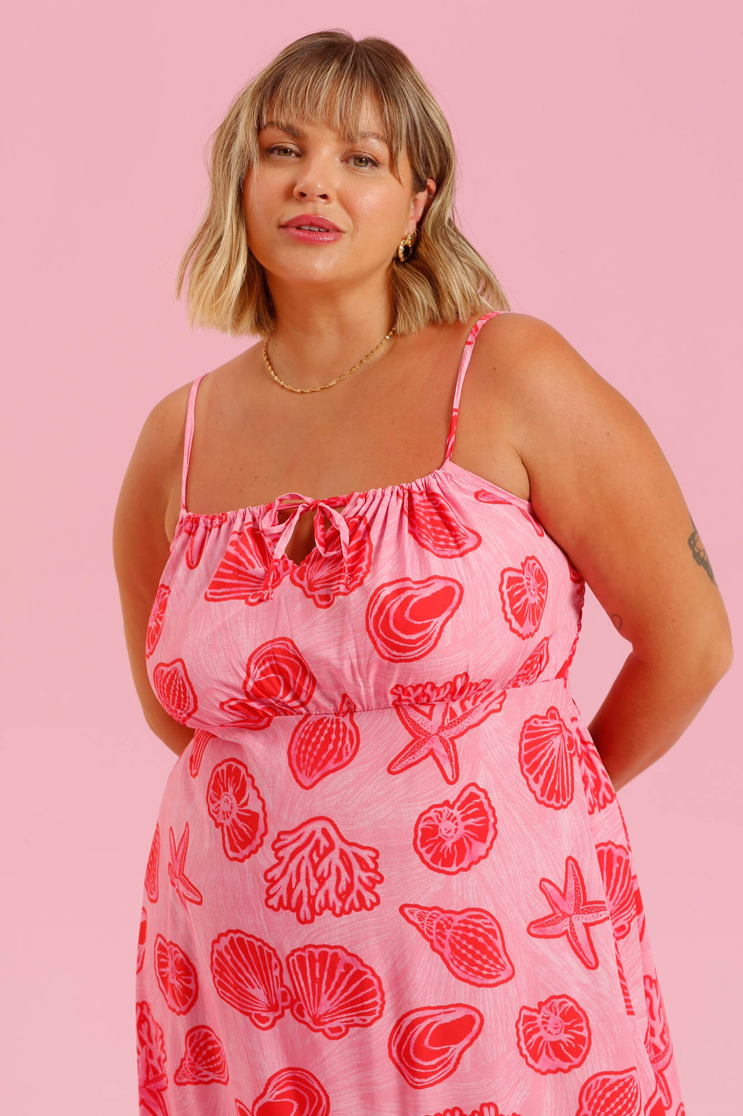 VESTIDO ROSA FUNDO DO MAR VESTIDO ROSA FUNDO DO MAR