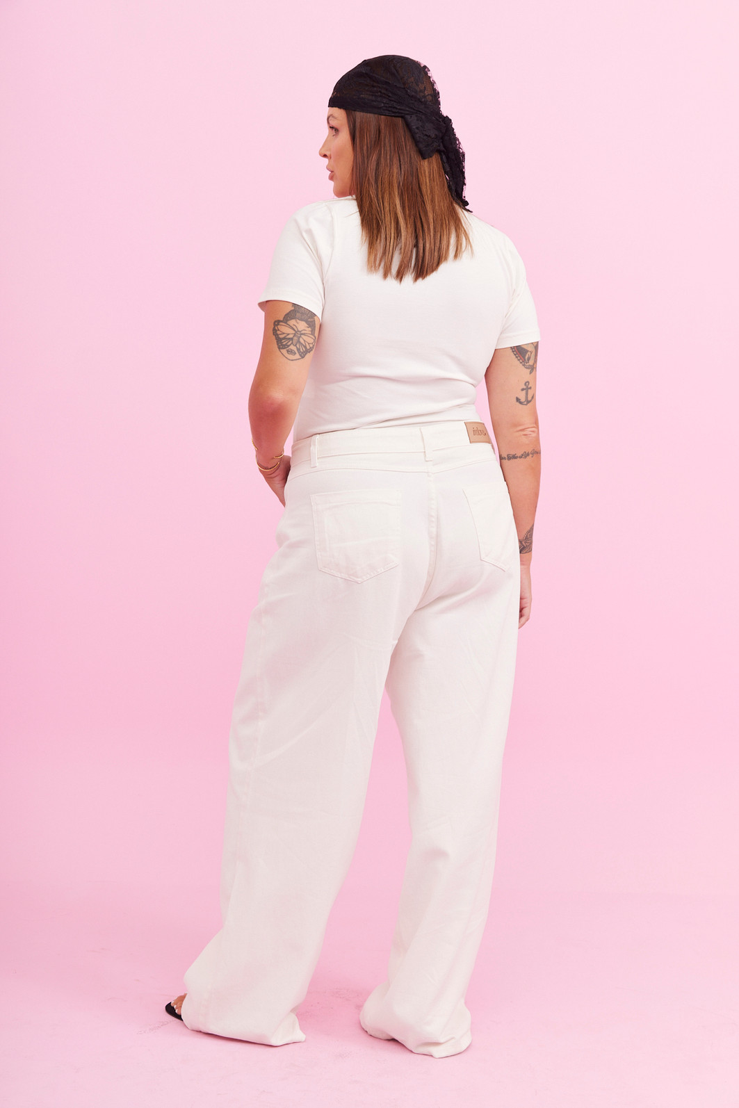 CALÇA JEANS WIDE LEG OFF WHITE CALÇA JEANS WIDE LEG OFF WHITE