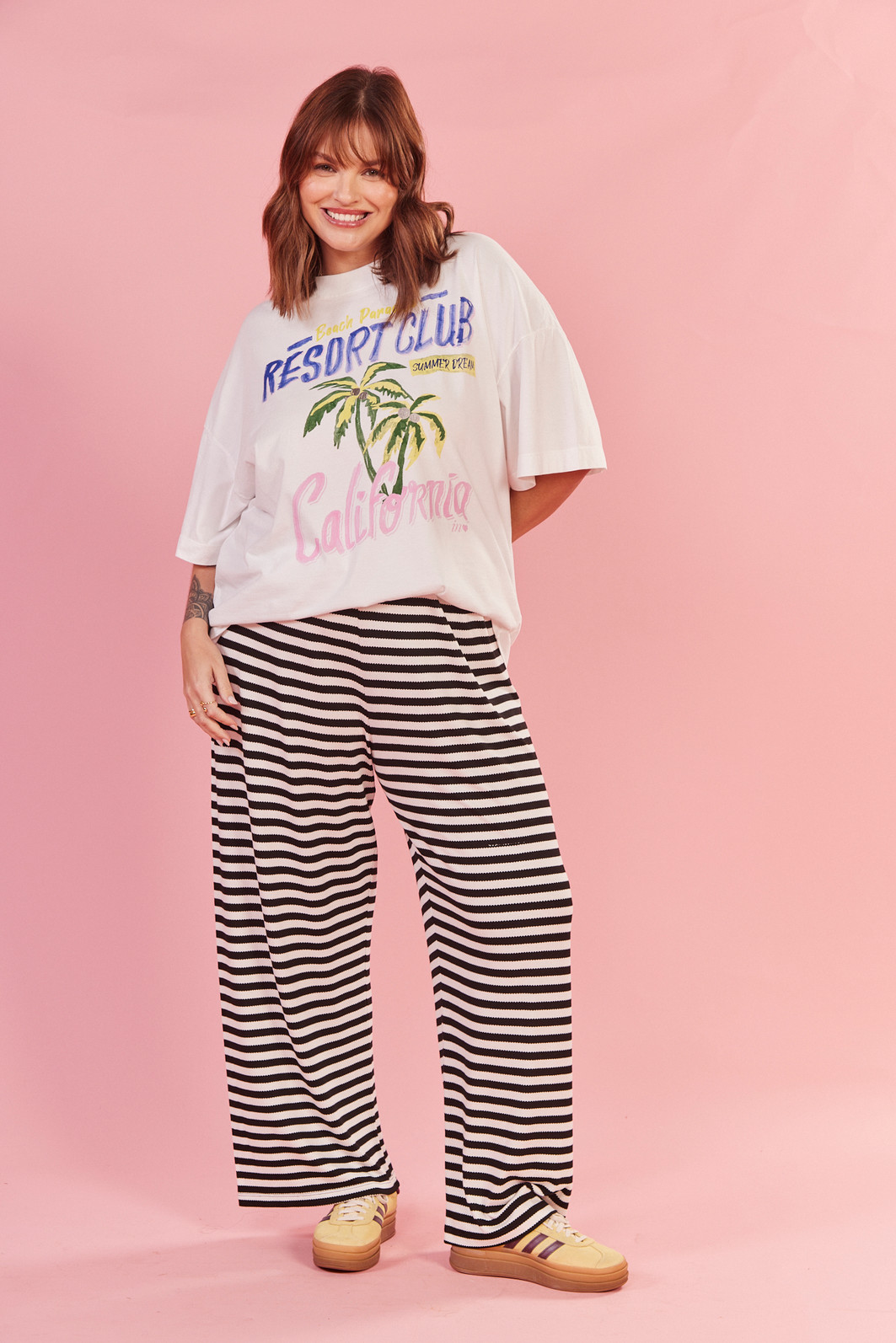 Calça Listrada Morgana LISTRADO PRETO COM FUNDO OFFF Calça Listrada Morgana LISTRADO PRETO COM FUNDO OFFF