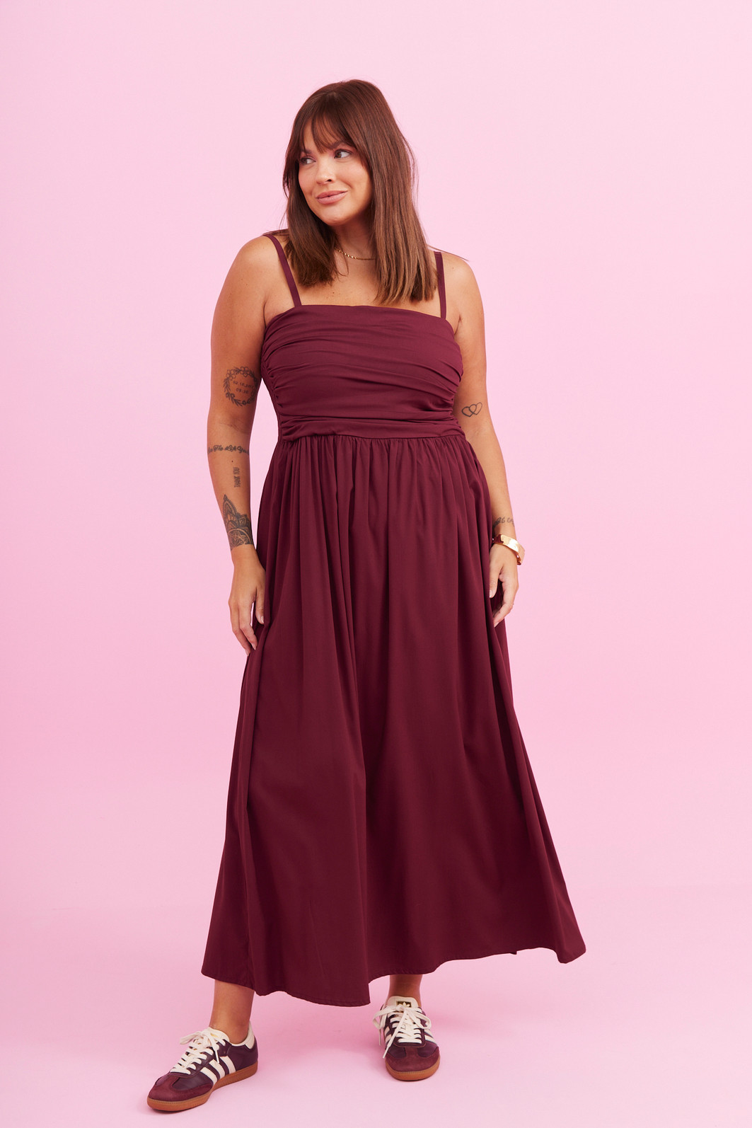 VESTIDO MIDI MARSALA BORDO