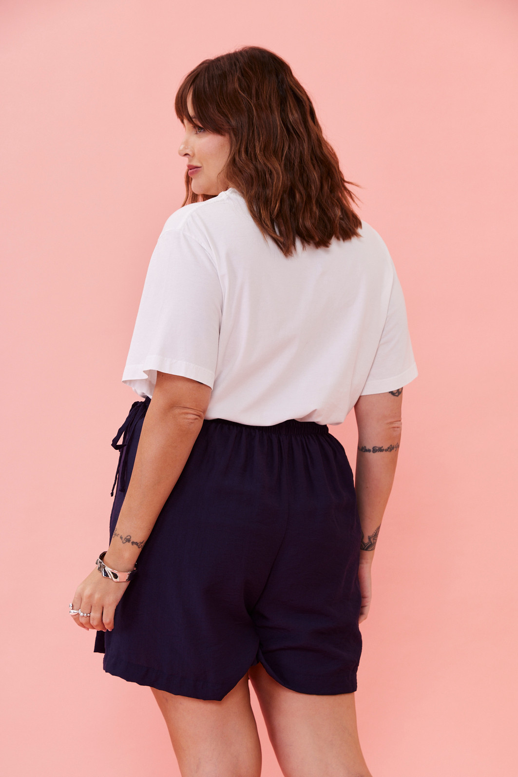 T-SHIRT SLIM AMORE É OVUNQUE BRANCO ACUCAR T-SHIRT SLIM AMORE É OVUNQUE BRANCO ACUCAR