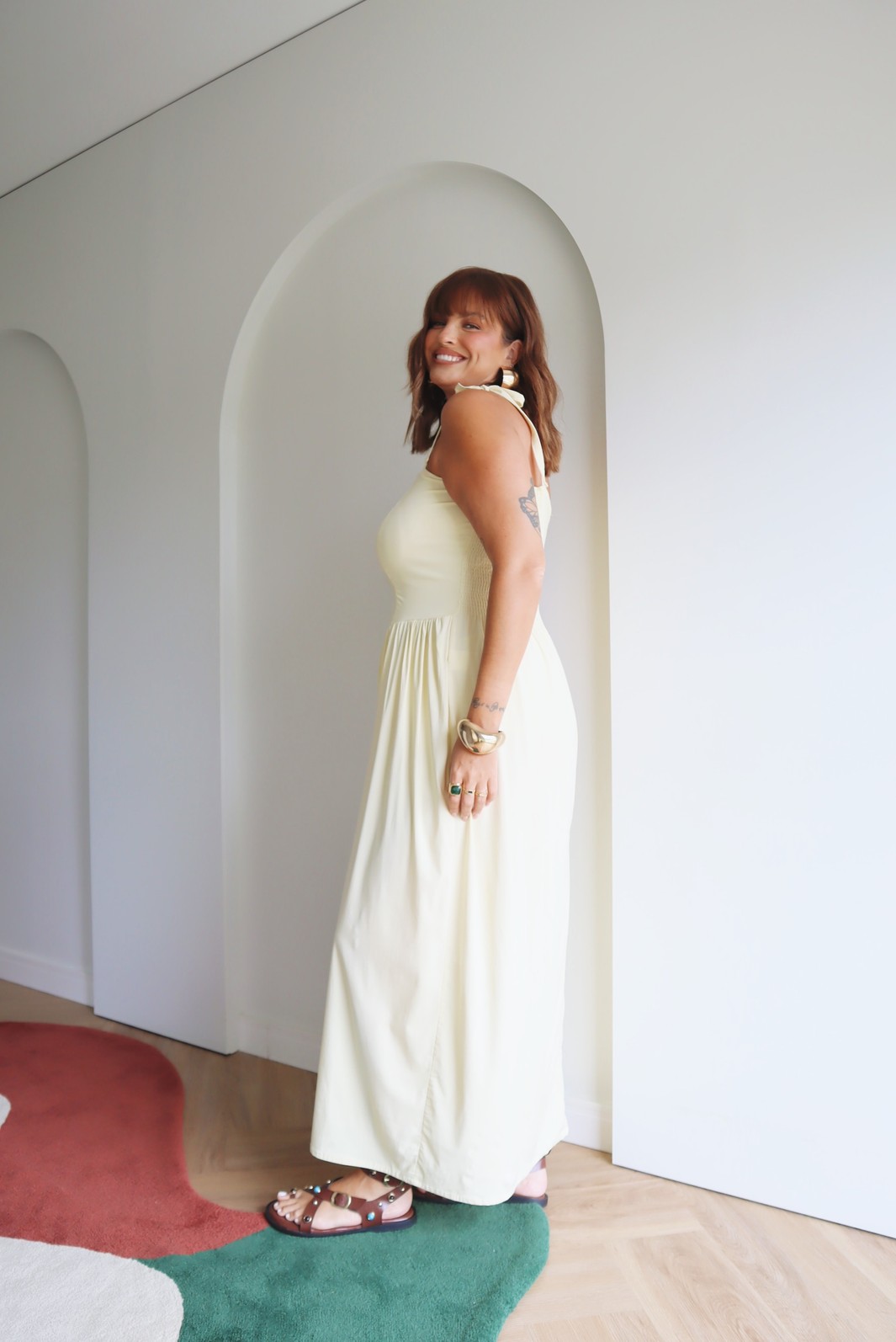 VESTIDO MIDI KARINA AMARELO VESTIDO MIDI KARINA AMARELO