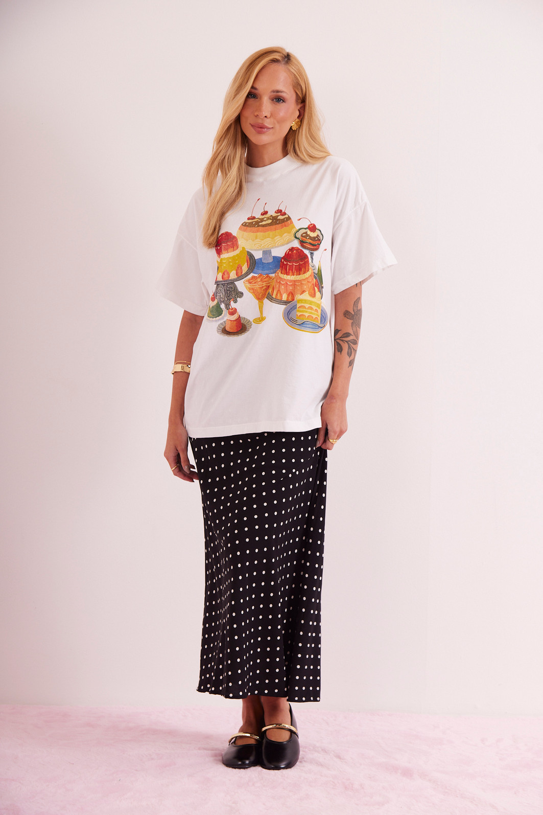T-SHIRT OVER CAKE BRANCO ACUCAR T-SHIRT OVER CAKE BRANCO ACUCAR