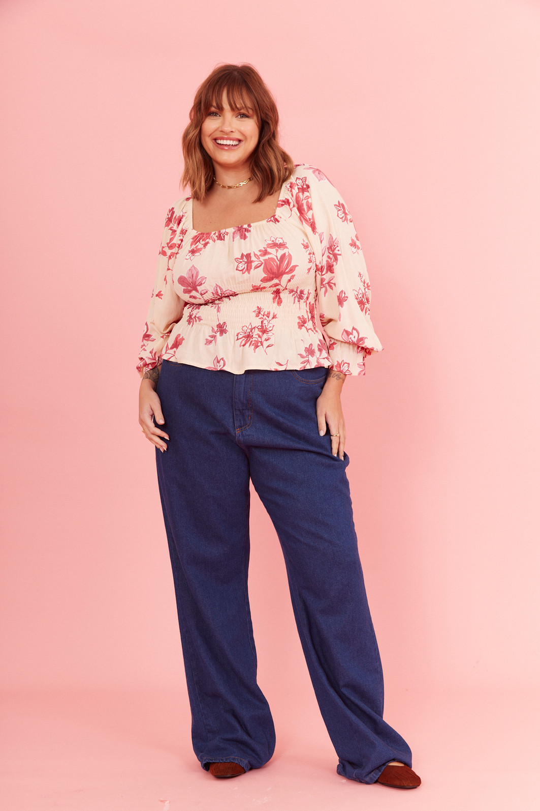 BLUSA FLOWER FLORAL FUNDO OFF BLUSA FLOWER FLORAL FUNDO OFF