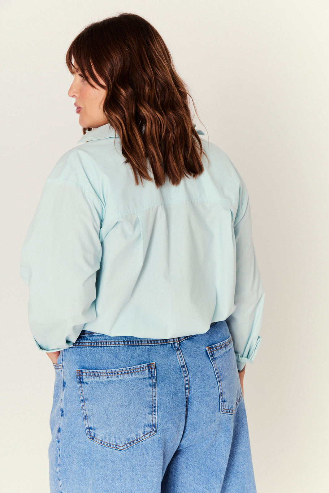 CAMISA SUELEN VERDE CAMISA SUELEN VERDE