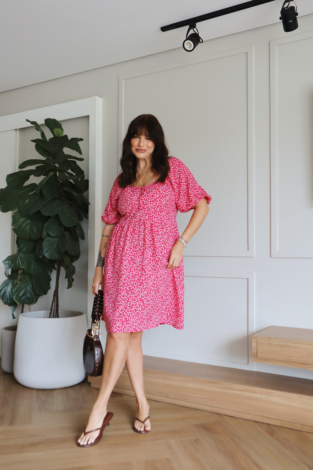 VESTIDO CURTO FLASH SALE VISCOSE FLORAL VESTIDO CURTO FLASH SALE VISCOSE FLORAL