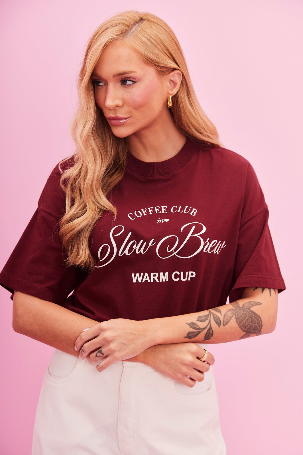 T-SHIRT OVER COFFEE CLUB BORDO