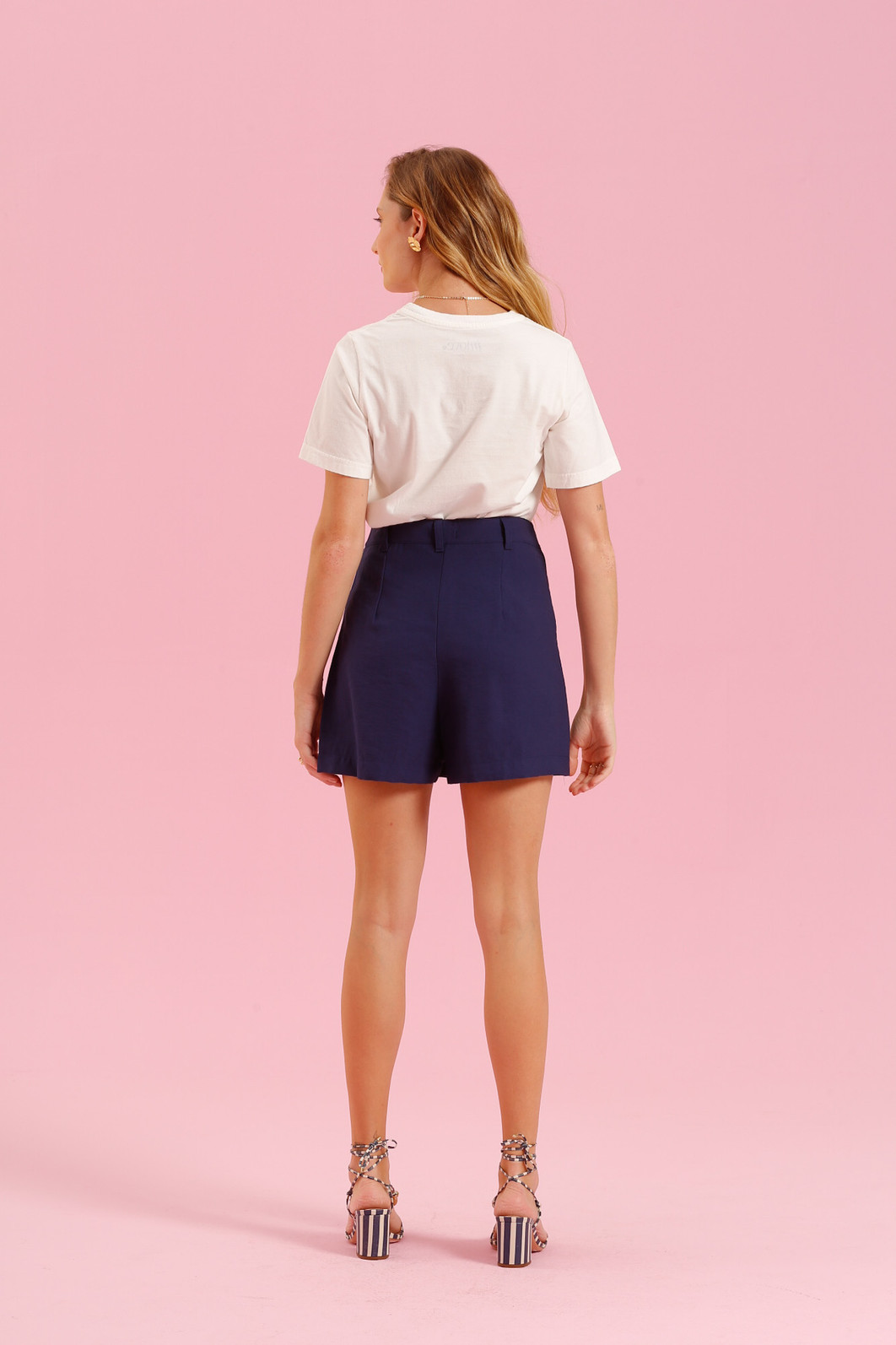 T-SHIRT FUNDO DO MAR OFF WHITE T-SHIRT FUNDO DO MAR OFF WHITE