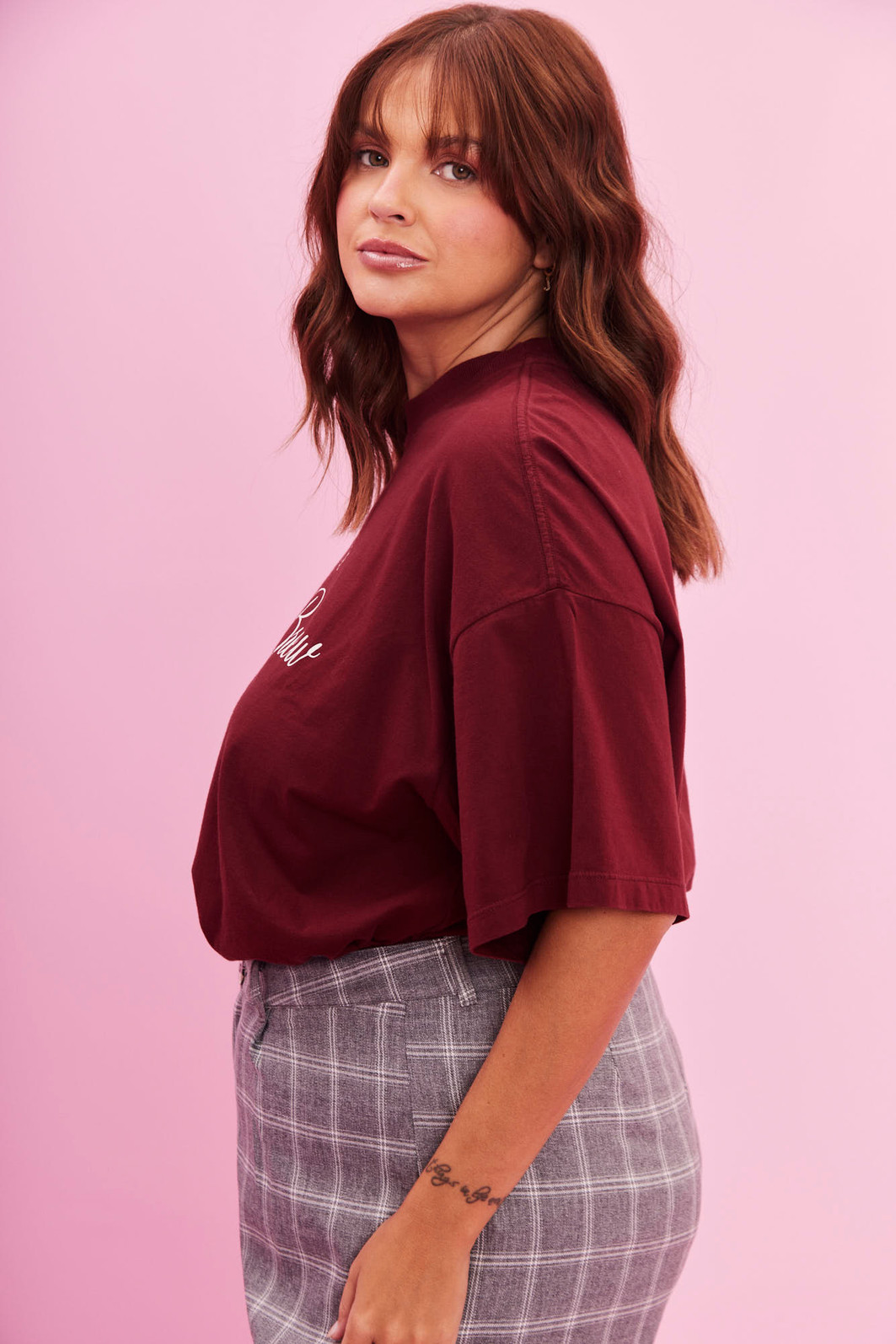 T-SHIRT OVER COFFEE CLUB BORDO