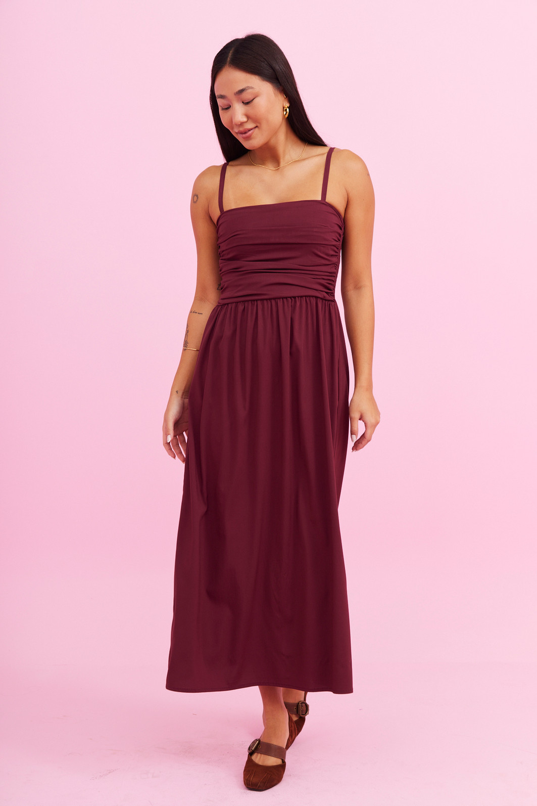 VESTIDO MIDI MARSALA BORDO