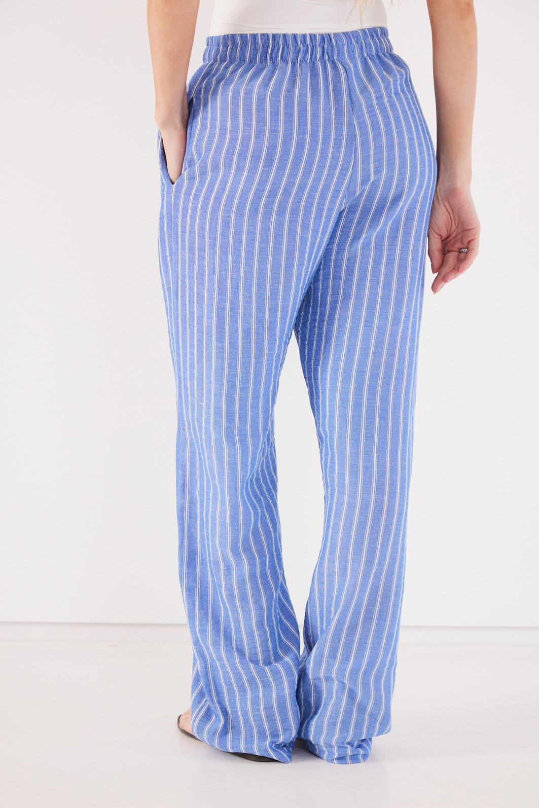 CALÇA LISTRADA VALENTINA LISTRA AZUL