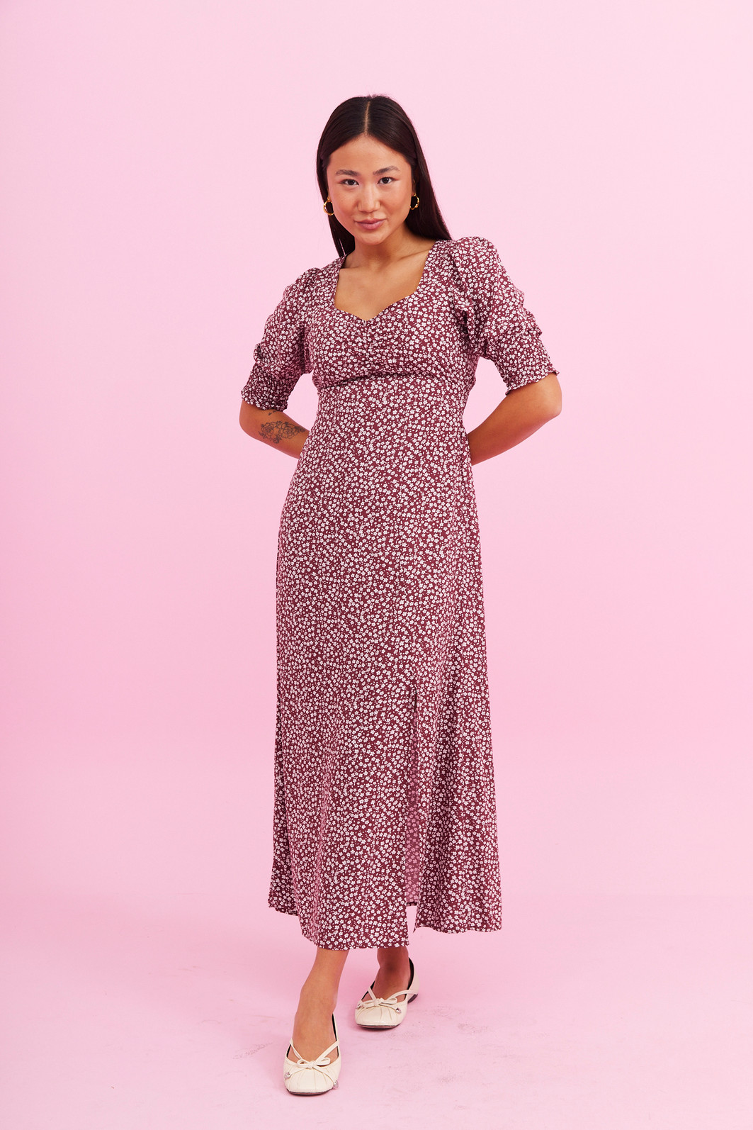 VESTIDO MIDI CARINE FLORAL VESTIDO MIDI CARINE FLORAL