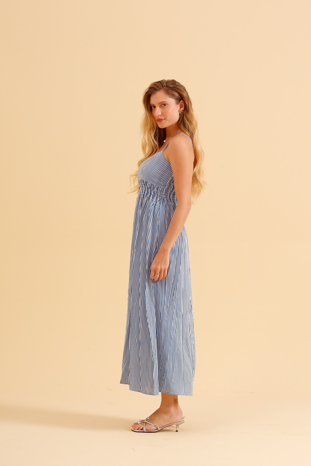 VESTIDO MIDI LISTRADO LISTRADO AZUL