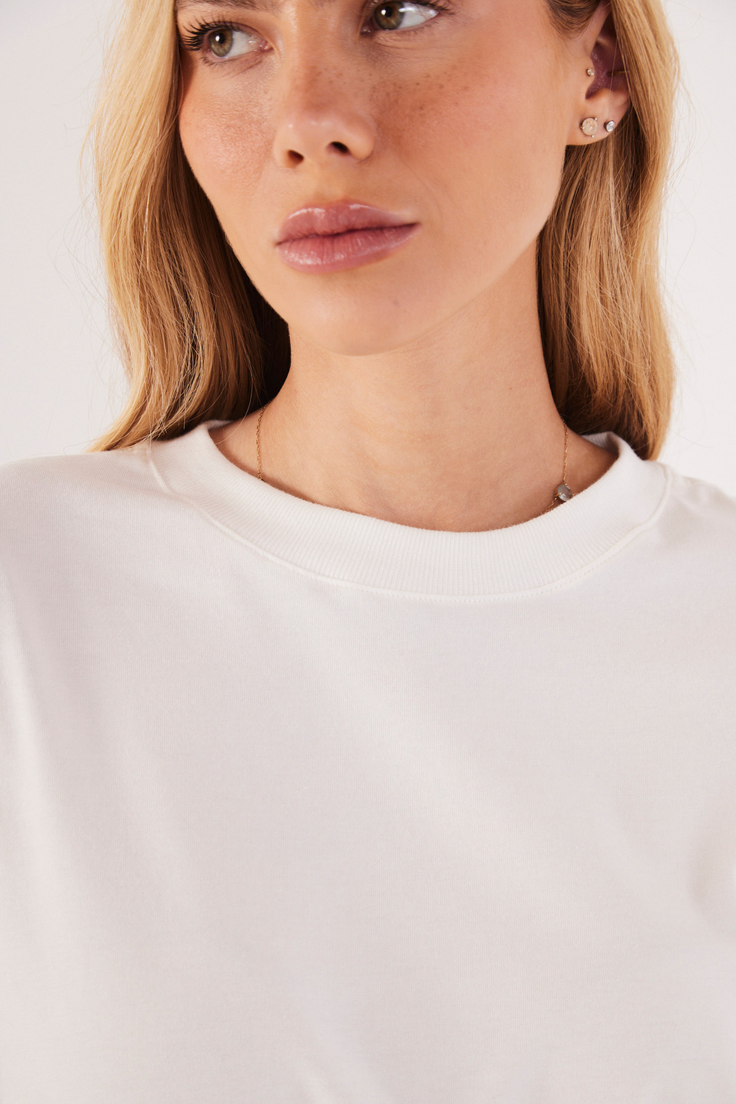 T-SHIRT OVER PREMIUM CONFORT OFF WHITE