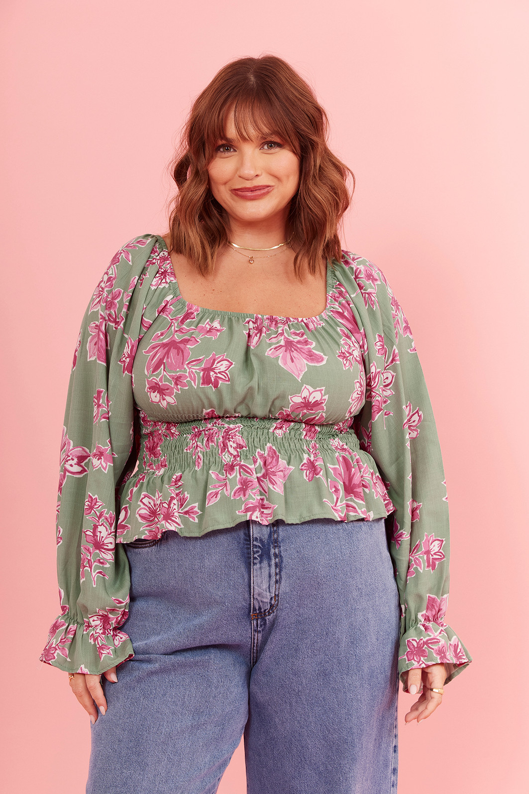 BLUSA FLOWER FLORAL FUNDO VERDE BLUSA FLOWER FLORAL FUNDO VERDE