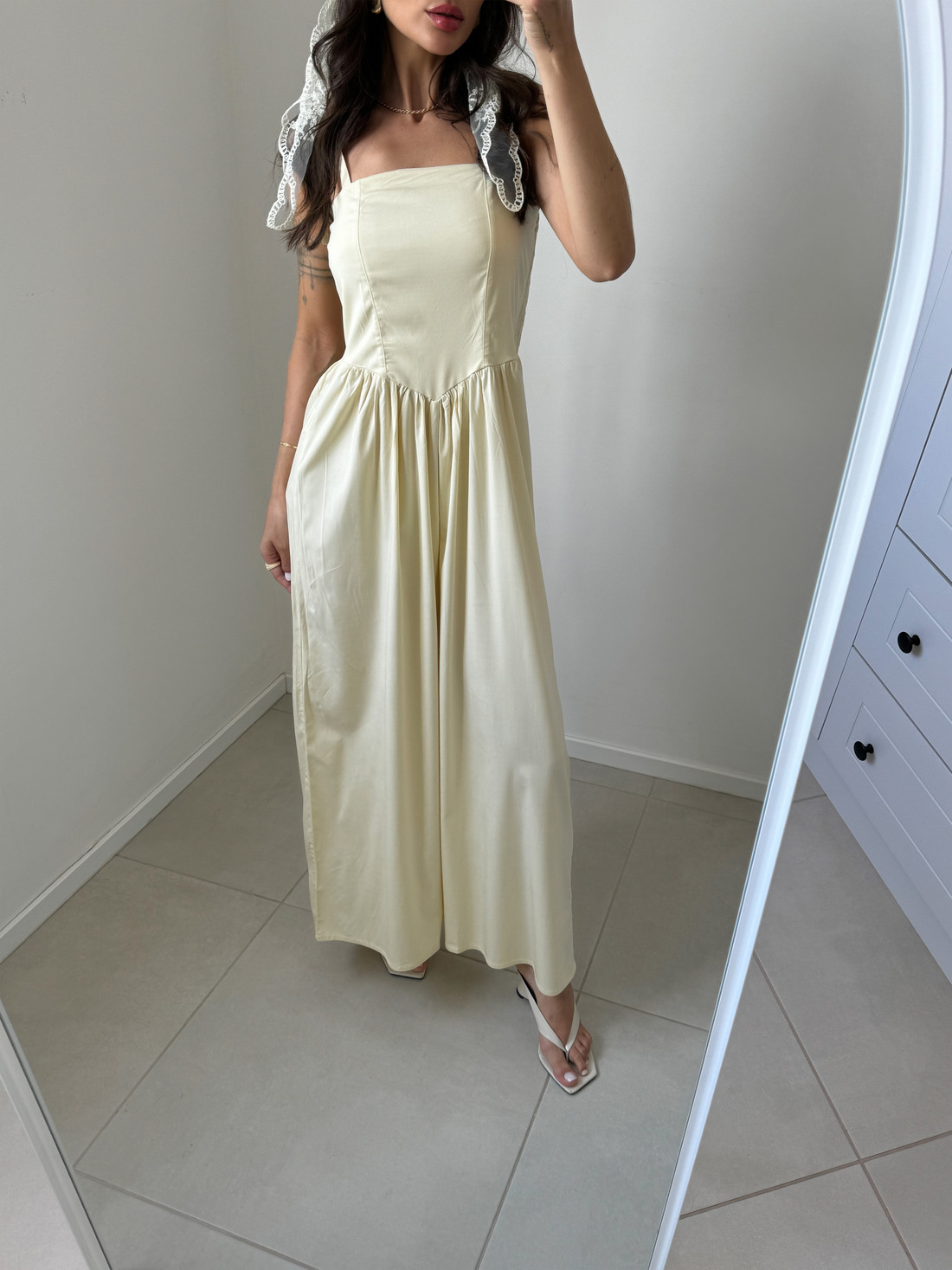 VESTIDO MIDI KARINA AMARELO VESTIDO MIDI KARINA AMARELO