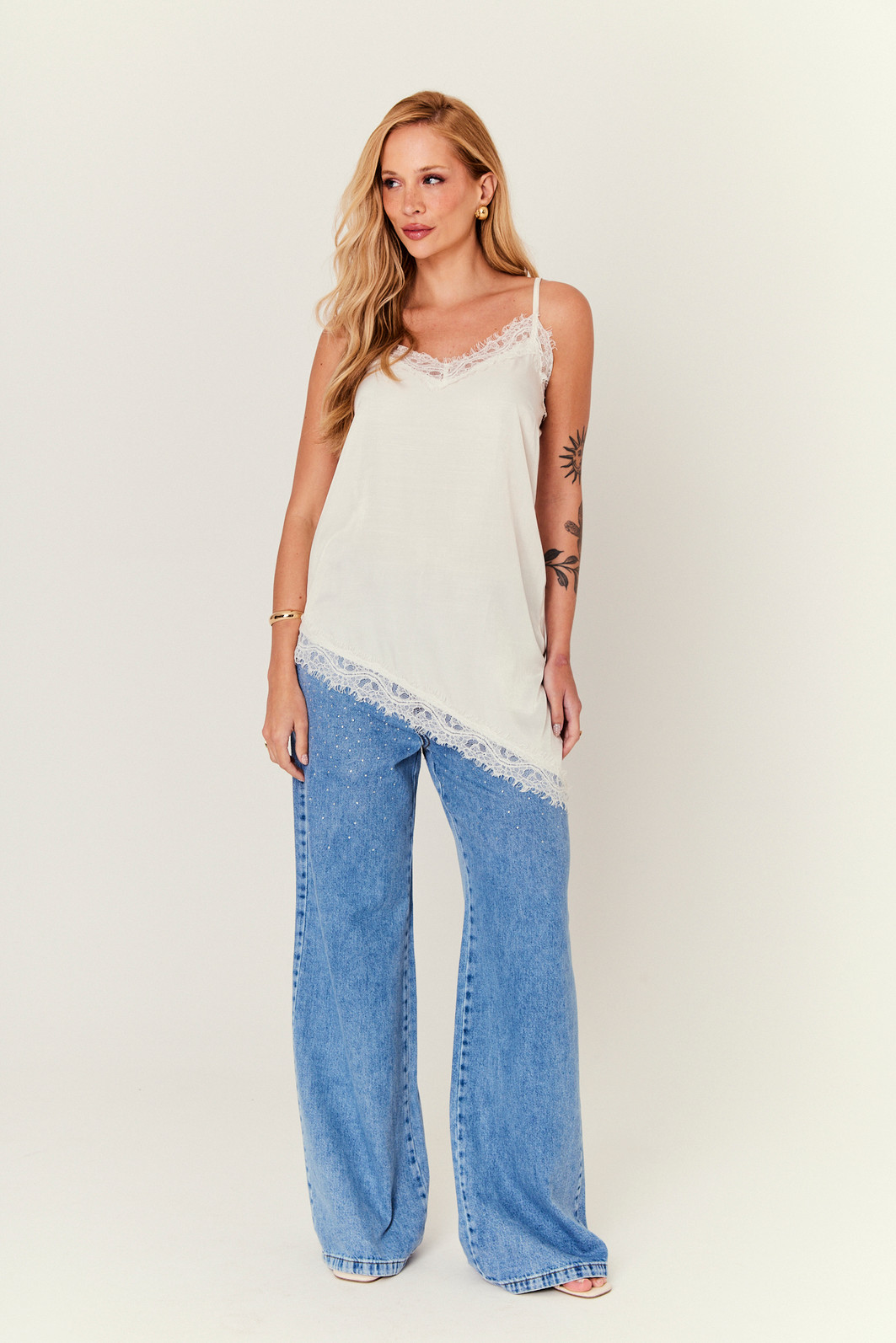 REGATA DE ALÇA JOICE OFF WHITE REGATA DE ALÇA JOICE OFF WHITE