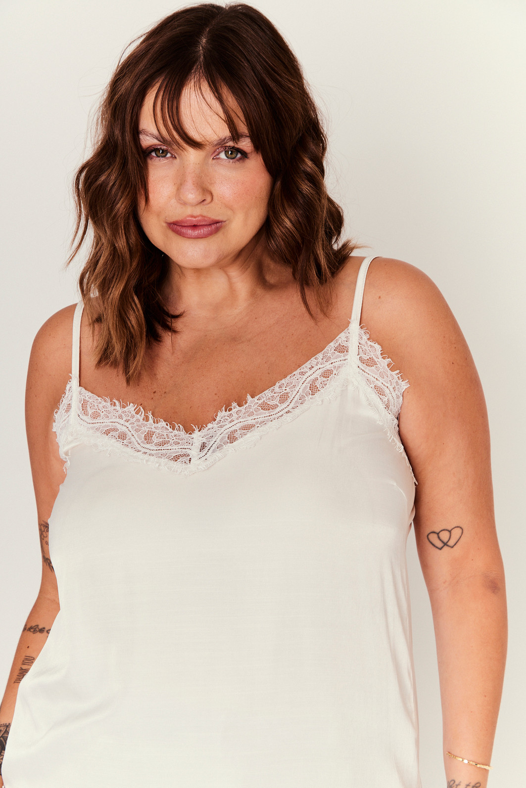 REGATA DE ALÇA JOICE OFF WHITE REGATA DE ALÇA JOICE OFF WHITE