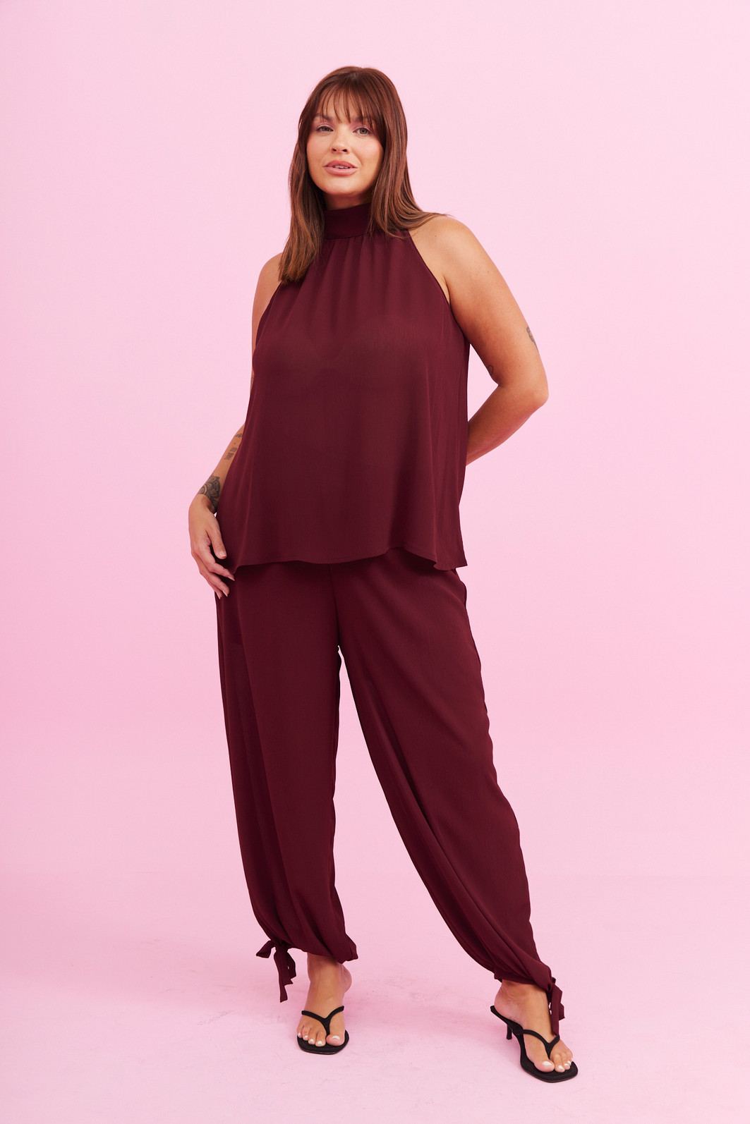CALÇA ALADIM MARCELA BORDO CALÇA ALADIM MARCELA BORDO