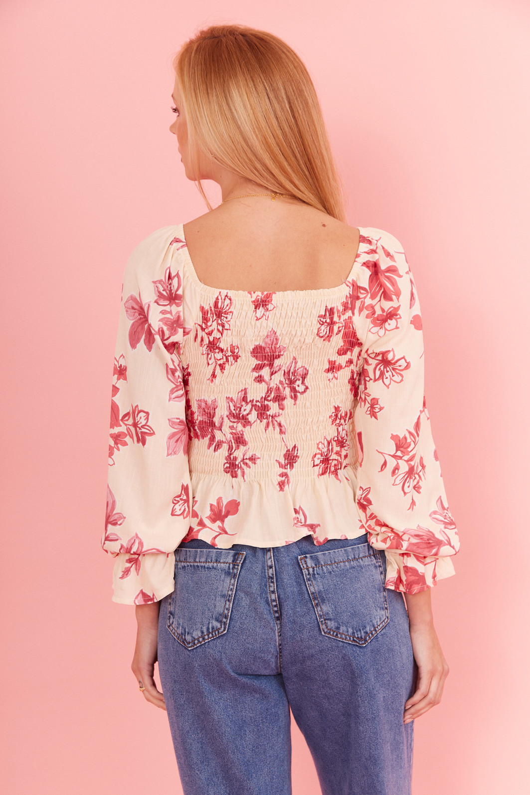 BLUSA FLOWER FLORAL FUNDO OFF BLUSA FLOWER FLORAL FUNDO OFF