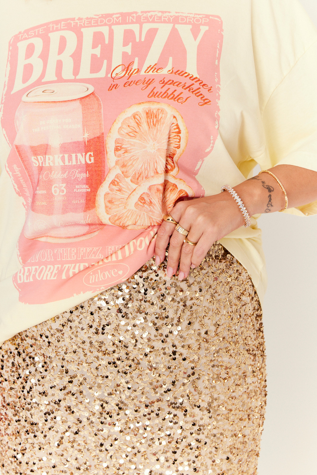 SAIA PAETE DAIANA DOURADO SAIA PAETE DAIANA DOURADO