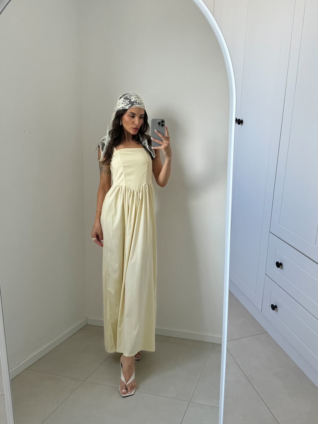 VESTIDO MIDI KARINA AMARELO VESTIDO MIDI KARINA AMARELO
