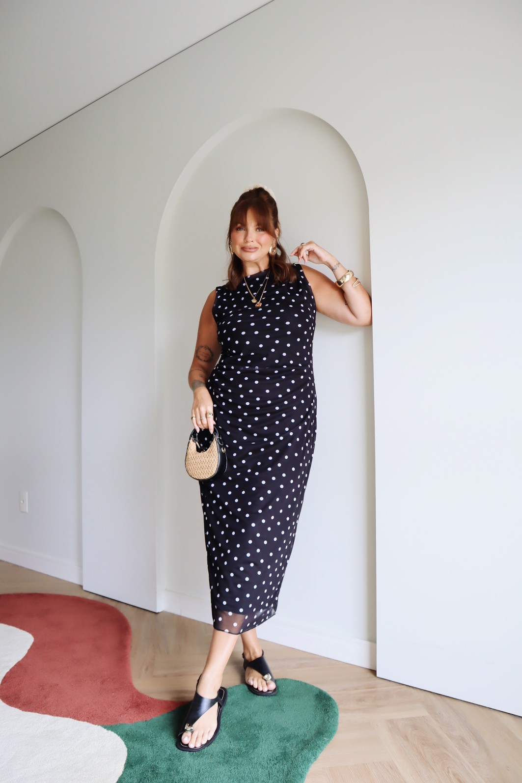 VESTIDO JULIA POA FUNDO PRETO VESTIDO JULIA POA FUNDO PRETO