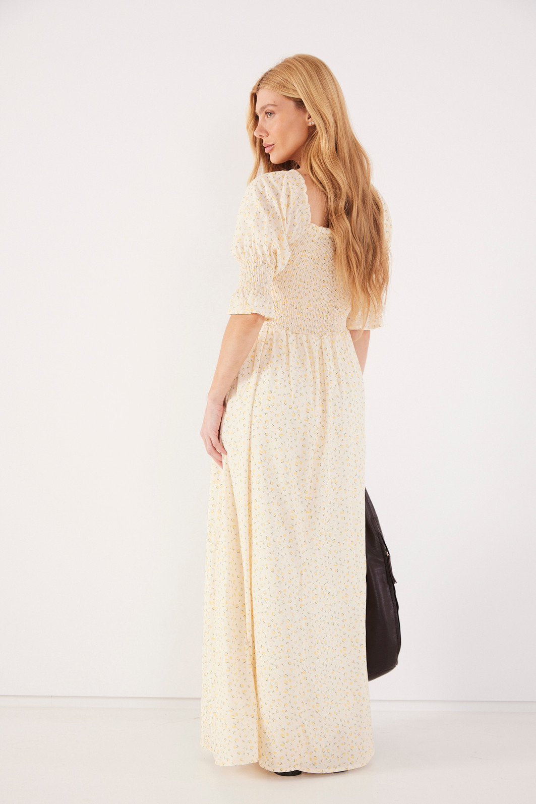 VESTIDO GABRIELA FLORAL FLORES AMARELAS