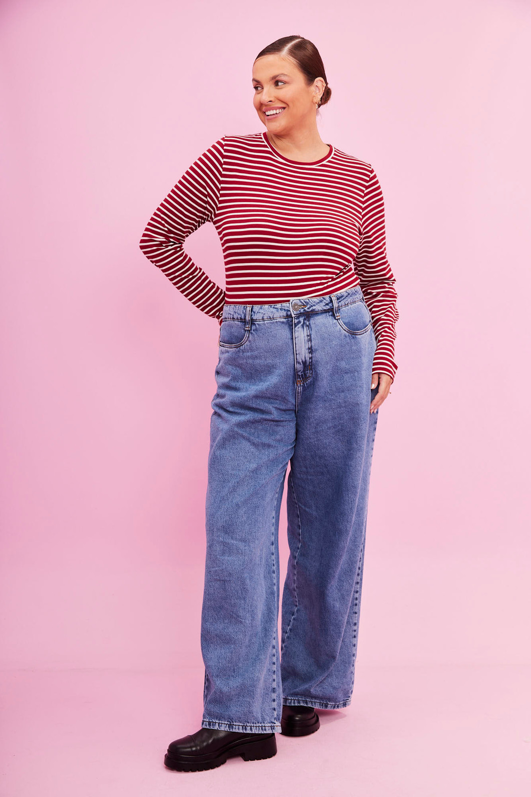 BLUSA LISTRADA COMFY BORDO