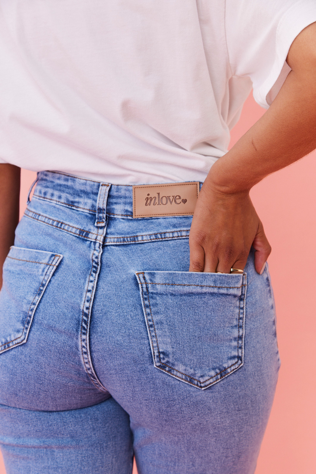 Calça Flare Jeans Helen JEANS Calça Flare Jeans Helen JEANS