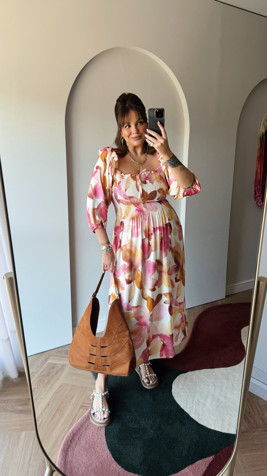 VESTIDO MIDI LAURA FLORAL FUNDO OFF VESTIDO MIDI LAURA FLORAL FUNDO OFF