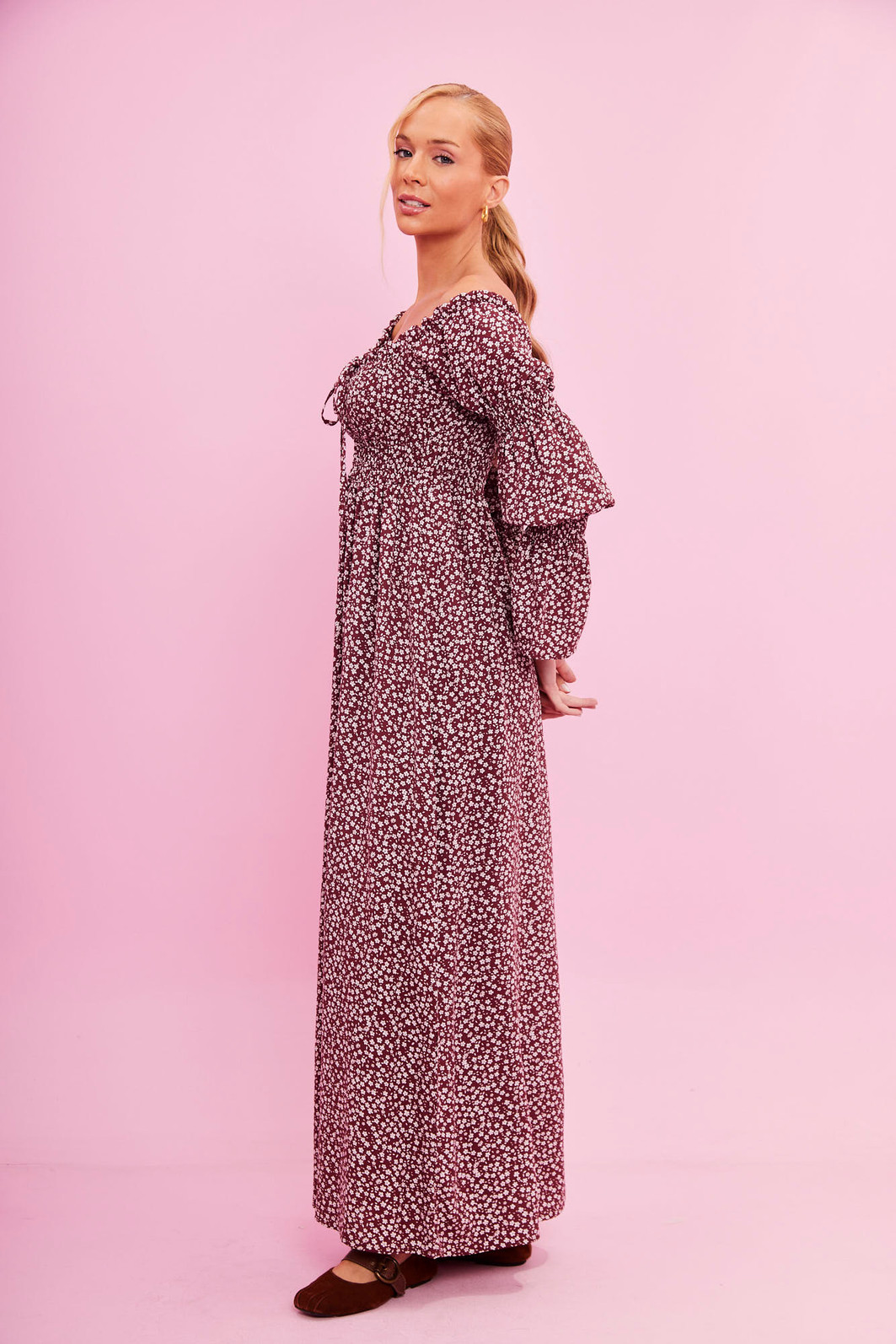 VESTIDO EMANUELE FLORAL FUNDO BORDO