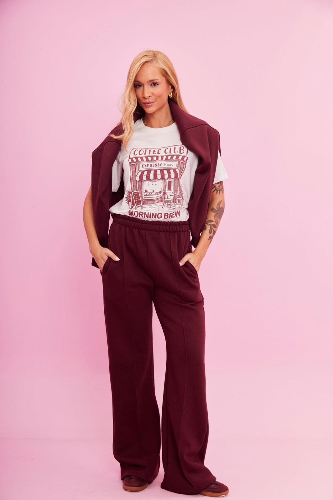 T-SHIRT SLIM MORNING BREW BRANCO ACUCAR