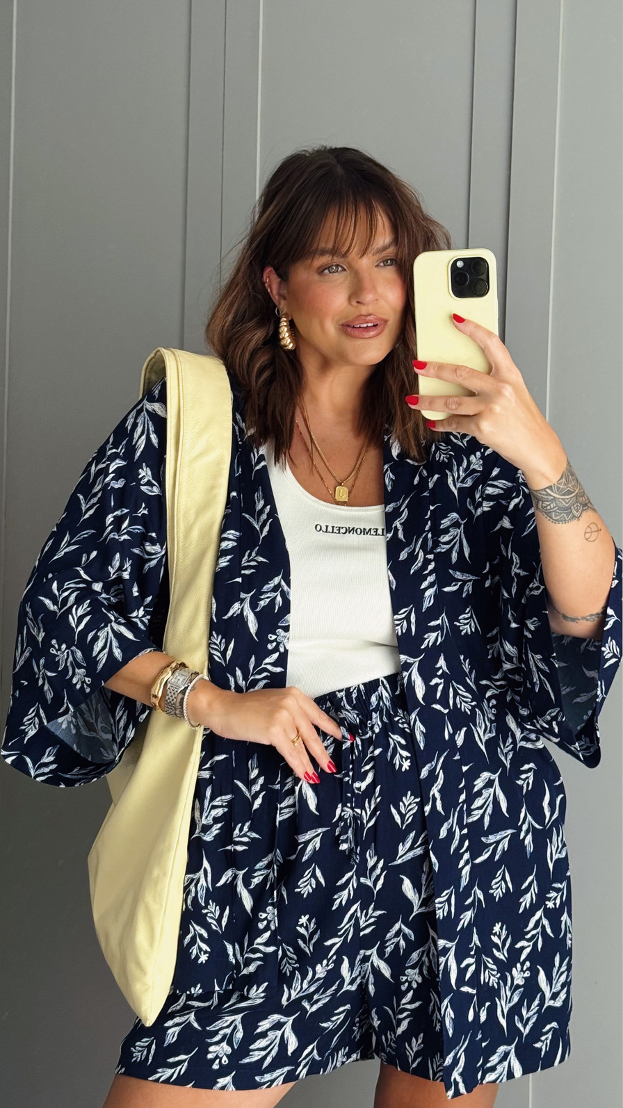 KIMONO KEILA FLORAL FUNDO MARINHO KIMONO KEILA FLORAL FUNDO MARINHO