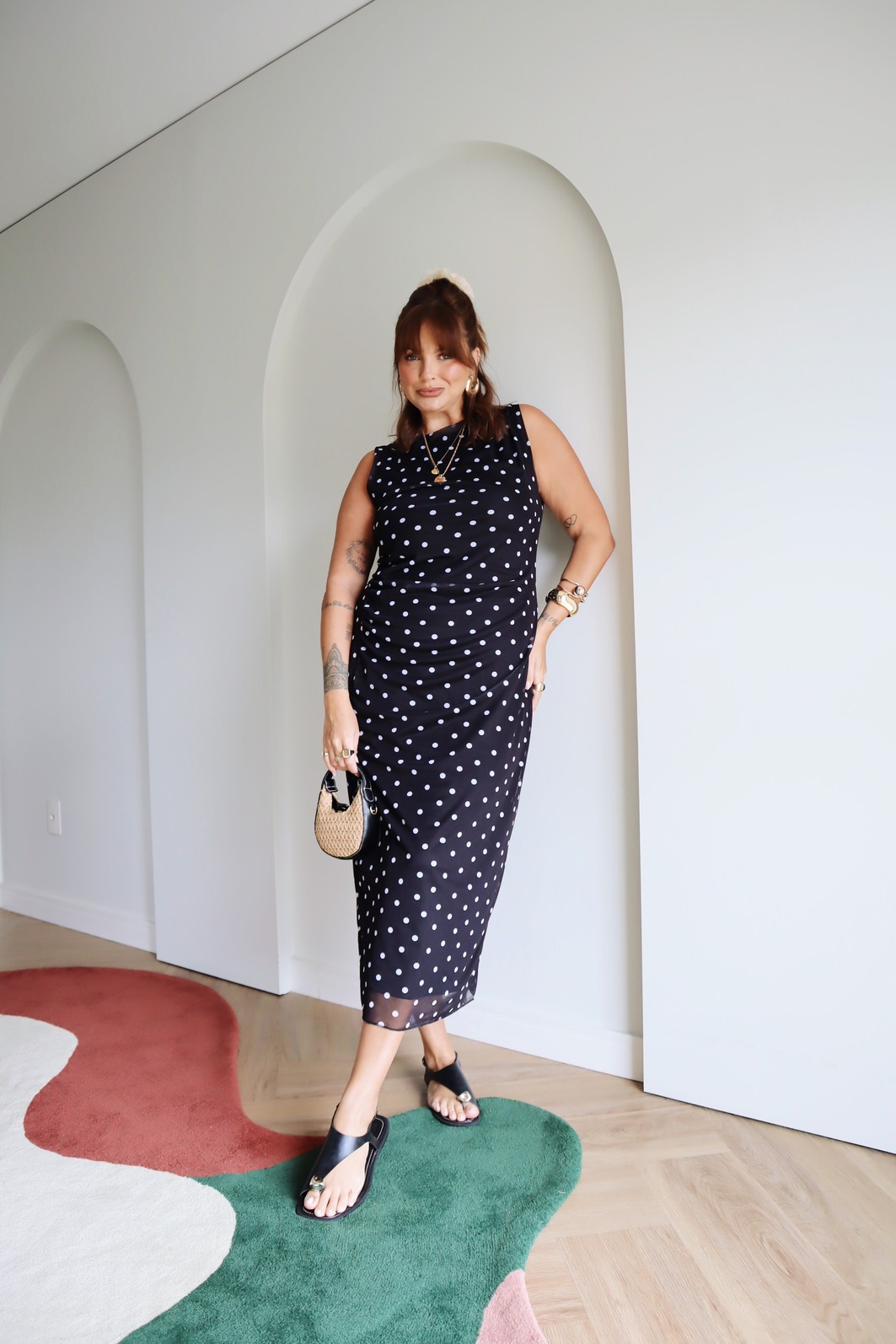 VESTIDO JULIA POA FUNDO PRETO VESTIDO JULIA POA FUNDO PRETO