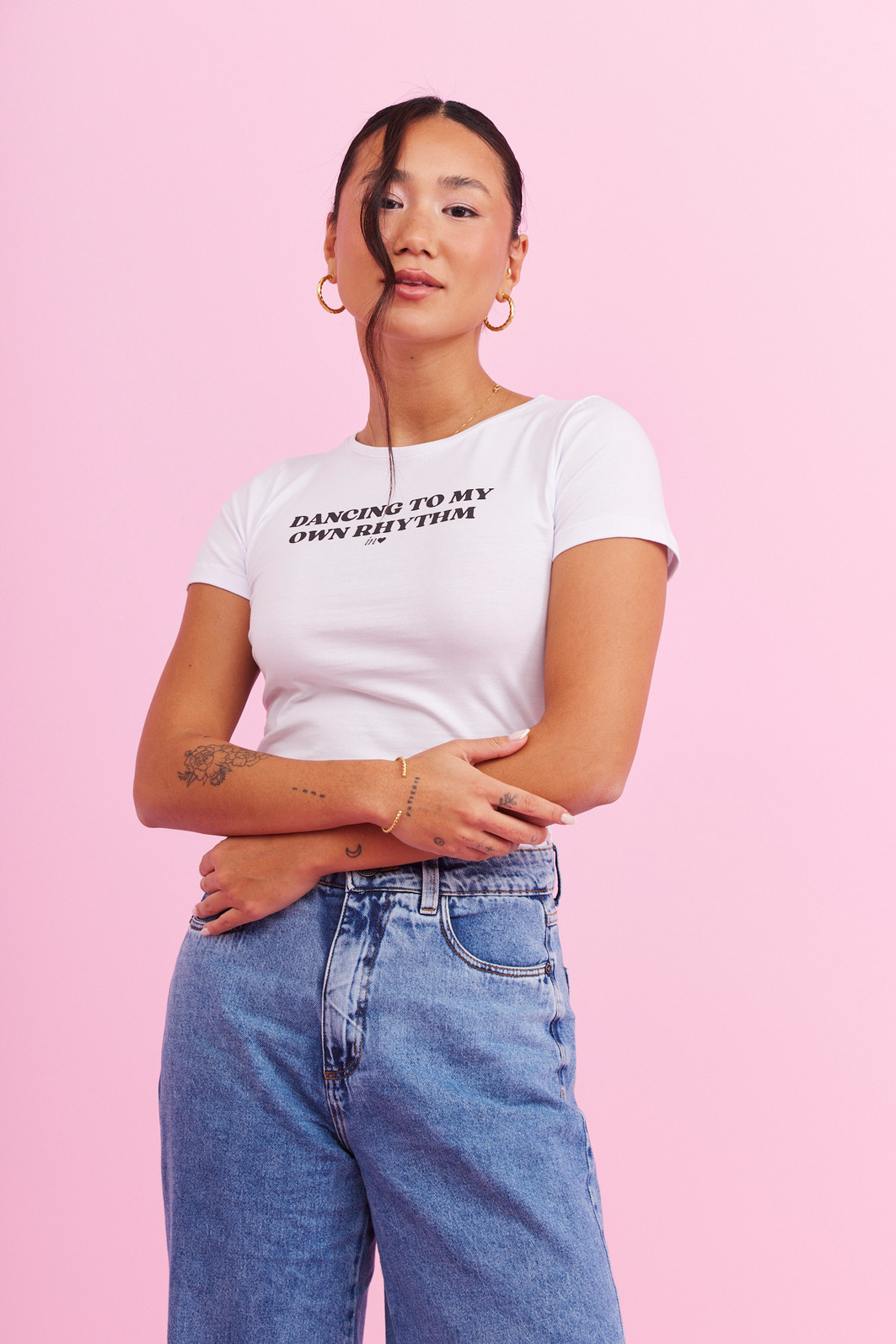 BABY TEE DANCING OFF WHITE BABY TEE DANCING OFF WHITE