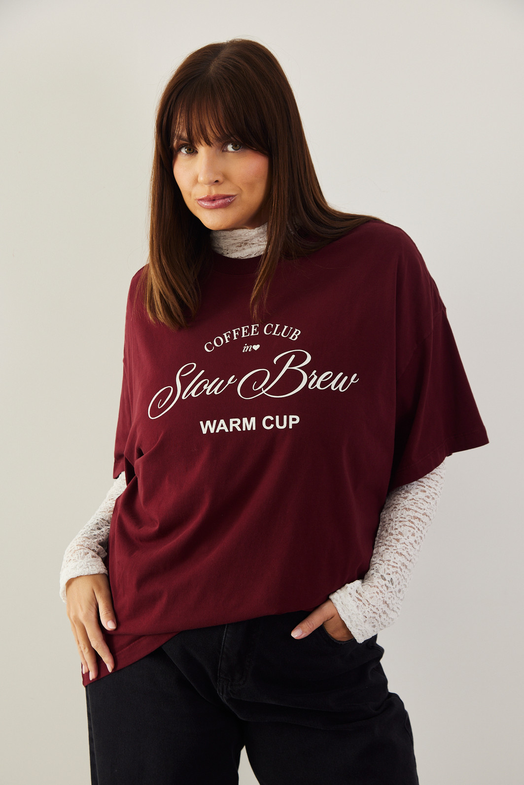 T-SHIRT OVER COFFEE CLUB BORDO
