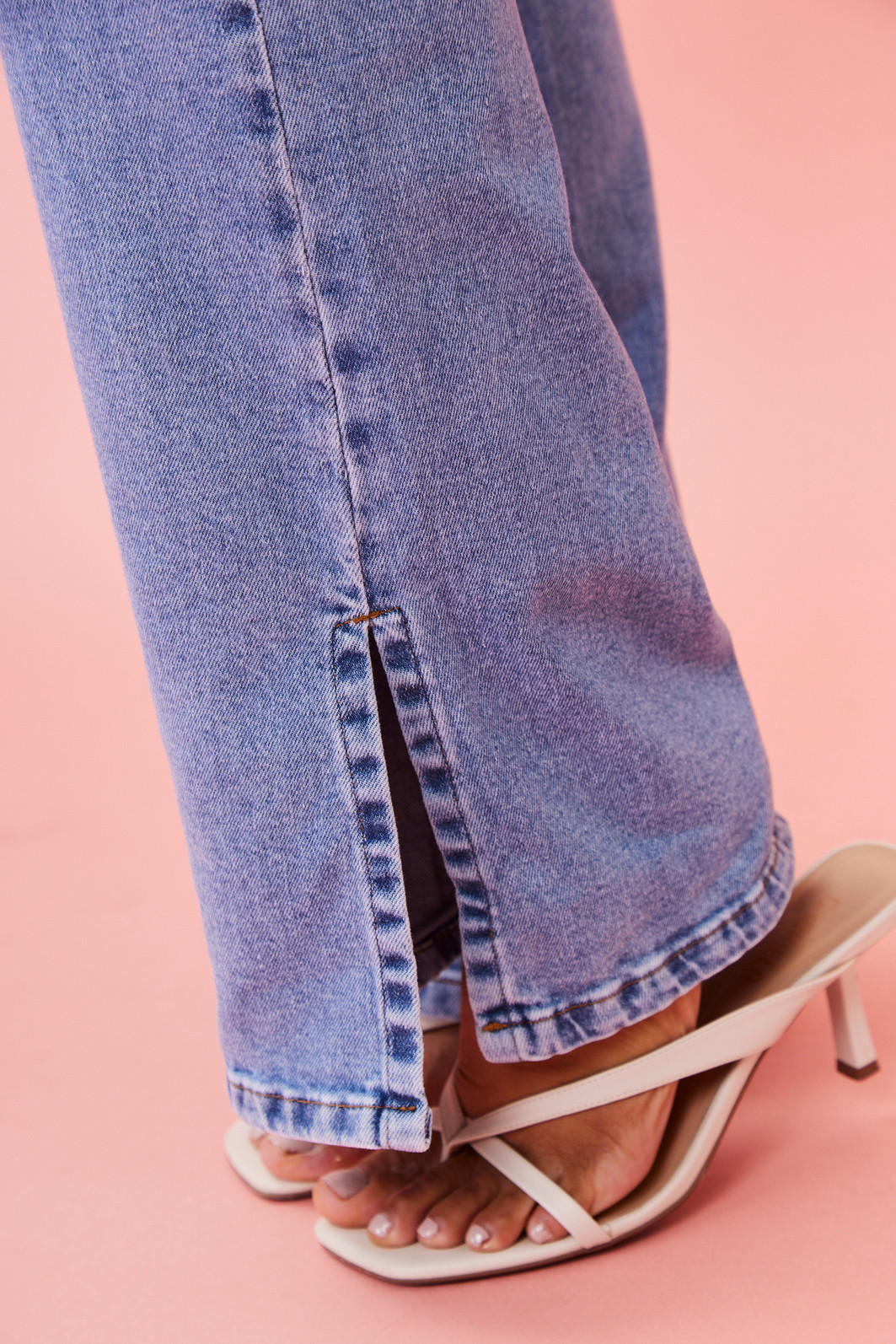 Calça Flare Jeans Helen JEANS Calça Flare Jeans Helen JEANS