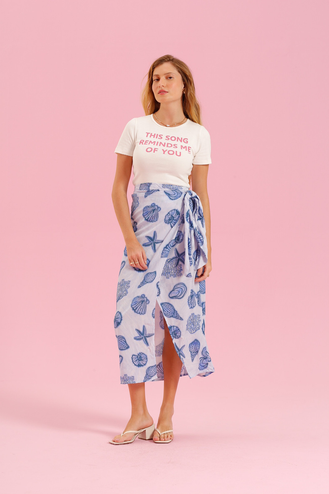 SAIA MIDI TRANSPASSADA AZUL FUNDO DO MAR SAIA MIDI TRANSPASSADA AZUL FUNDO DO MAR