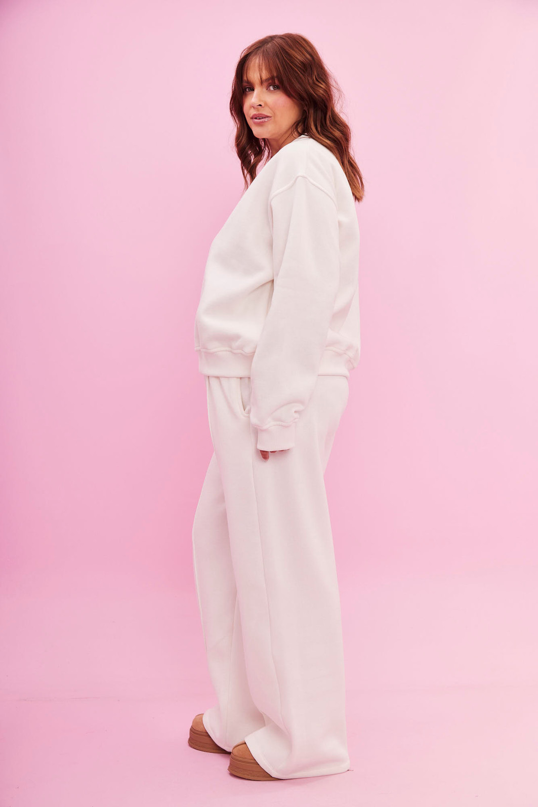 CONJUNTOPREMIUM DE MOLETOM TALI OFF WHITE CONJUNTOPREMIUM DE MOLETOM TALI OFF WHITE