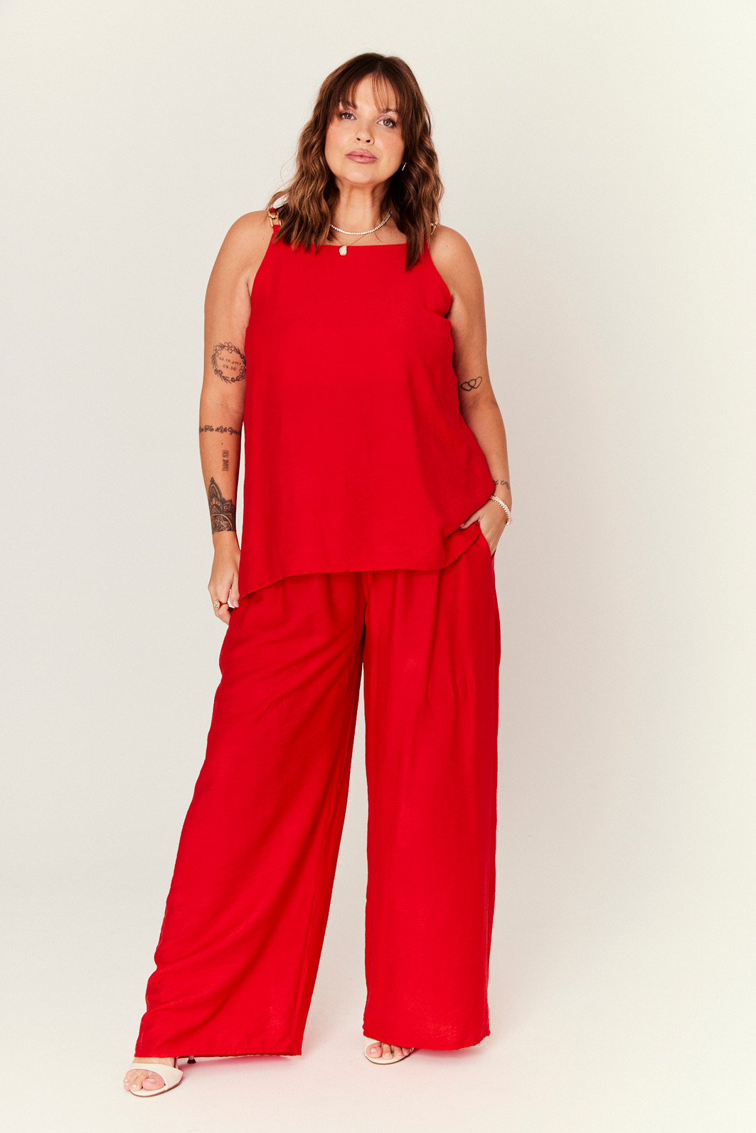 REGATA DE ALÇA SOPHIA VERMELHO REGATA DE ALÇA SOPHIA VERMELHO