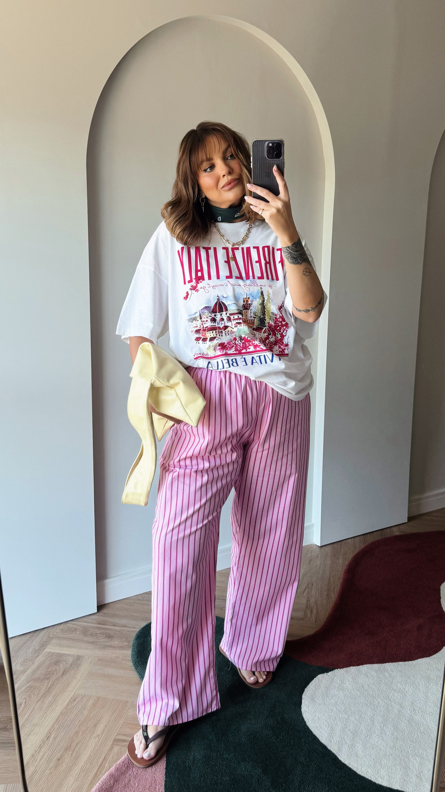 CALÇA FERNANDA LISTRADO ROSA E VERMELHO CALÇA FERNANDA LISTRADO ROSA E VERMELHO