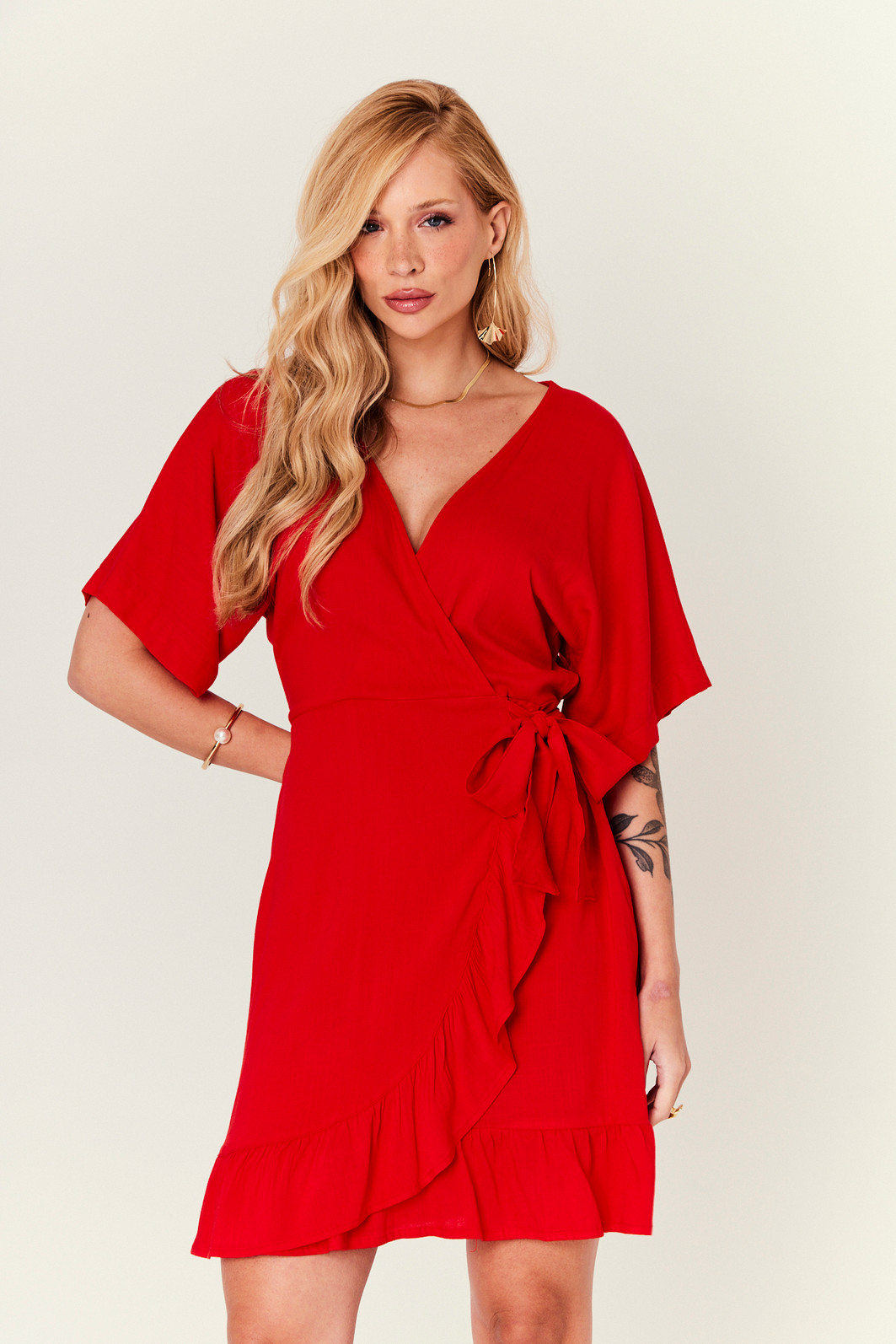 VESTIDO BEATRIZ VERMELHO VESTIDO BEATRIZ VERMELHO