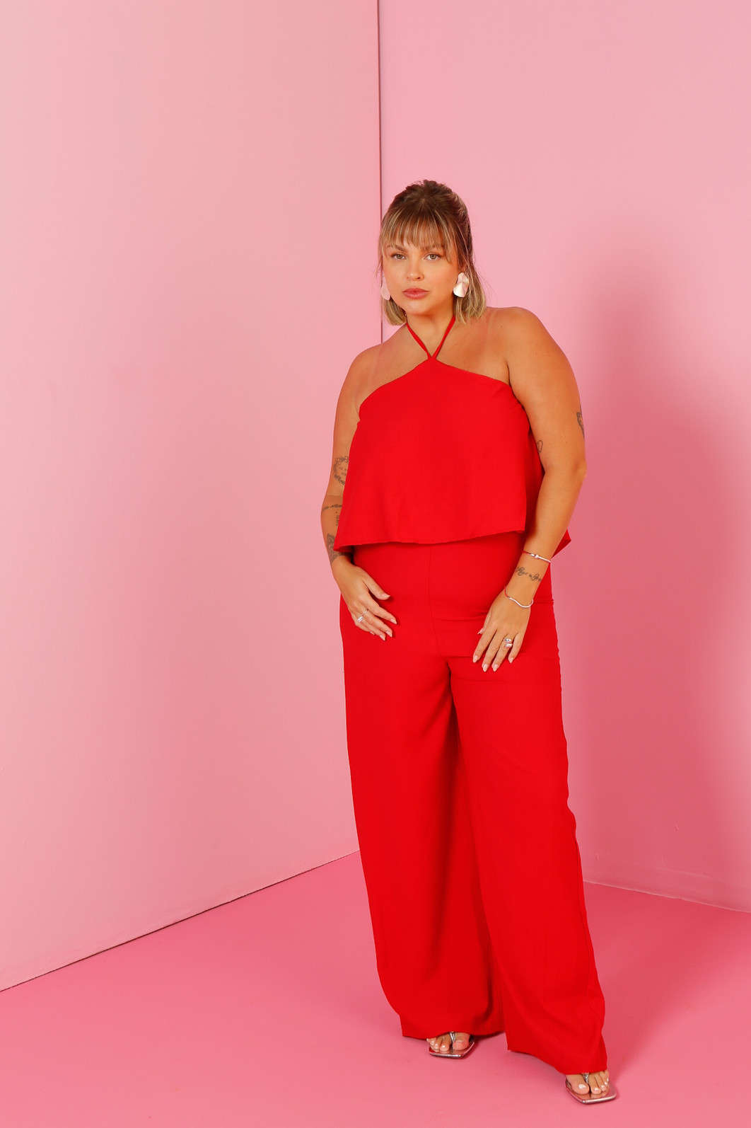 MACACÃO LONGO VERMELHO MACACÃO LONGO VERMELHO