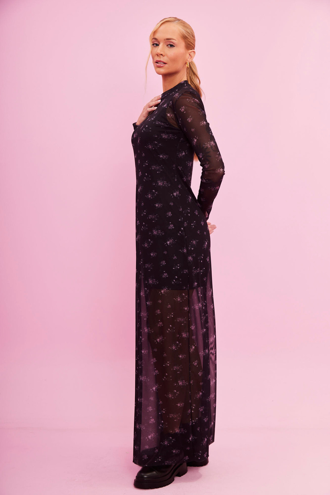 VESTIDO TULE FLOWER FLORAL FUNDO PRETO