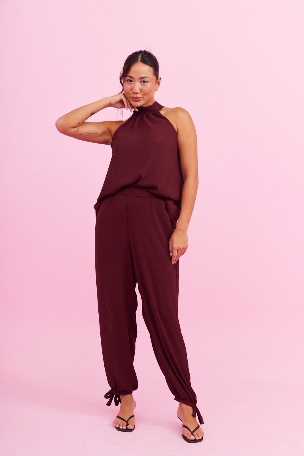 CALÇA ALADIM MARCELA BORDO CALÇA ALADIM MARCELA BORDO
