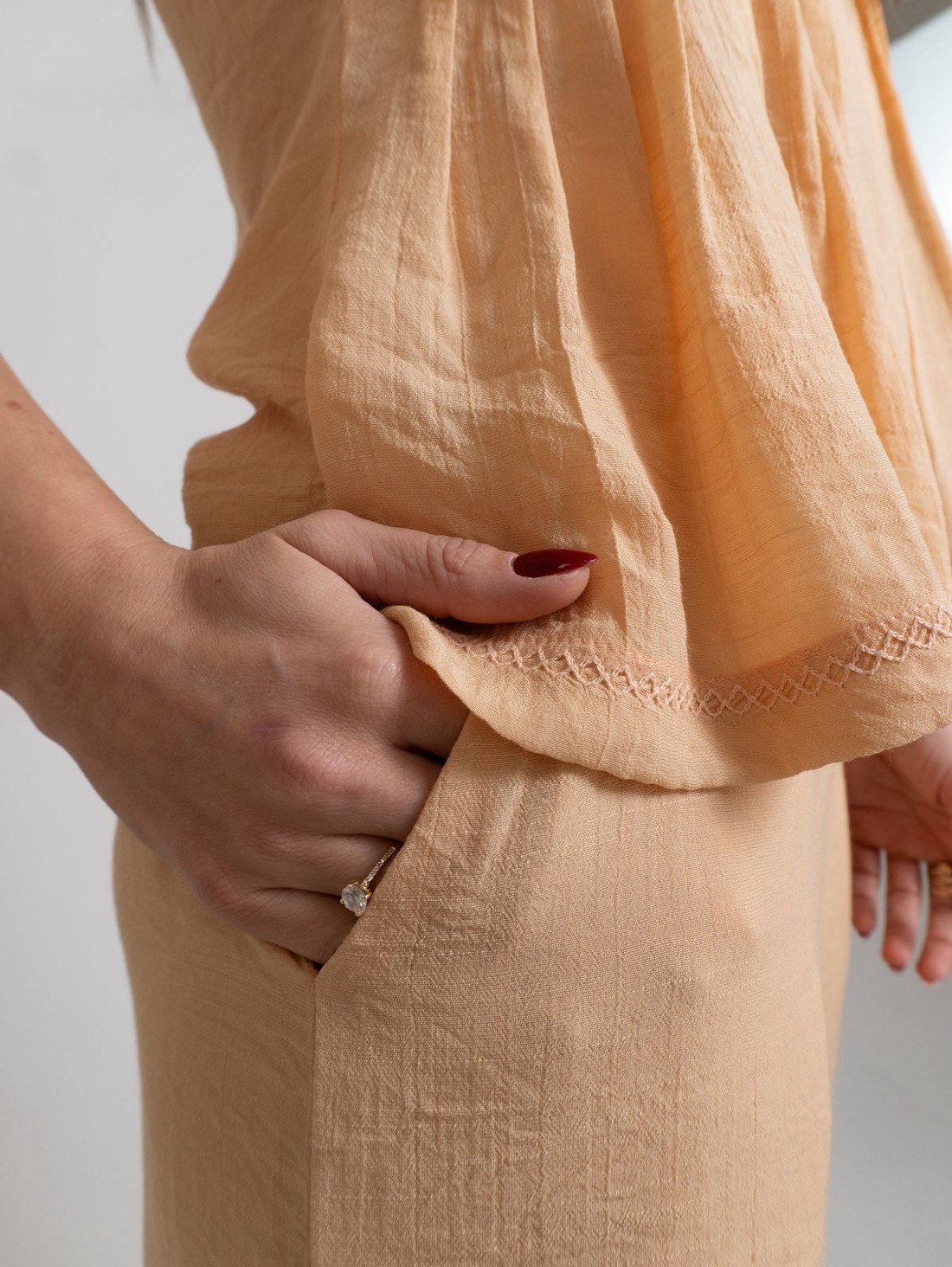 CALCA JOGGING ALTA  AMARELO MORENA ROSA