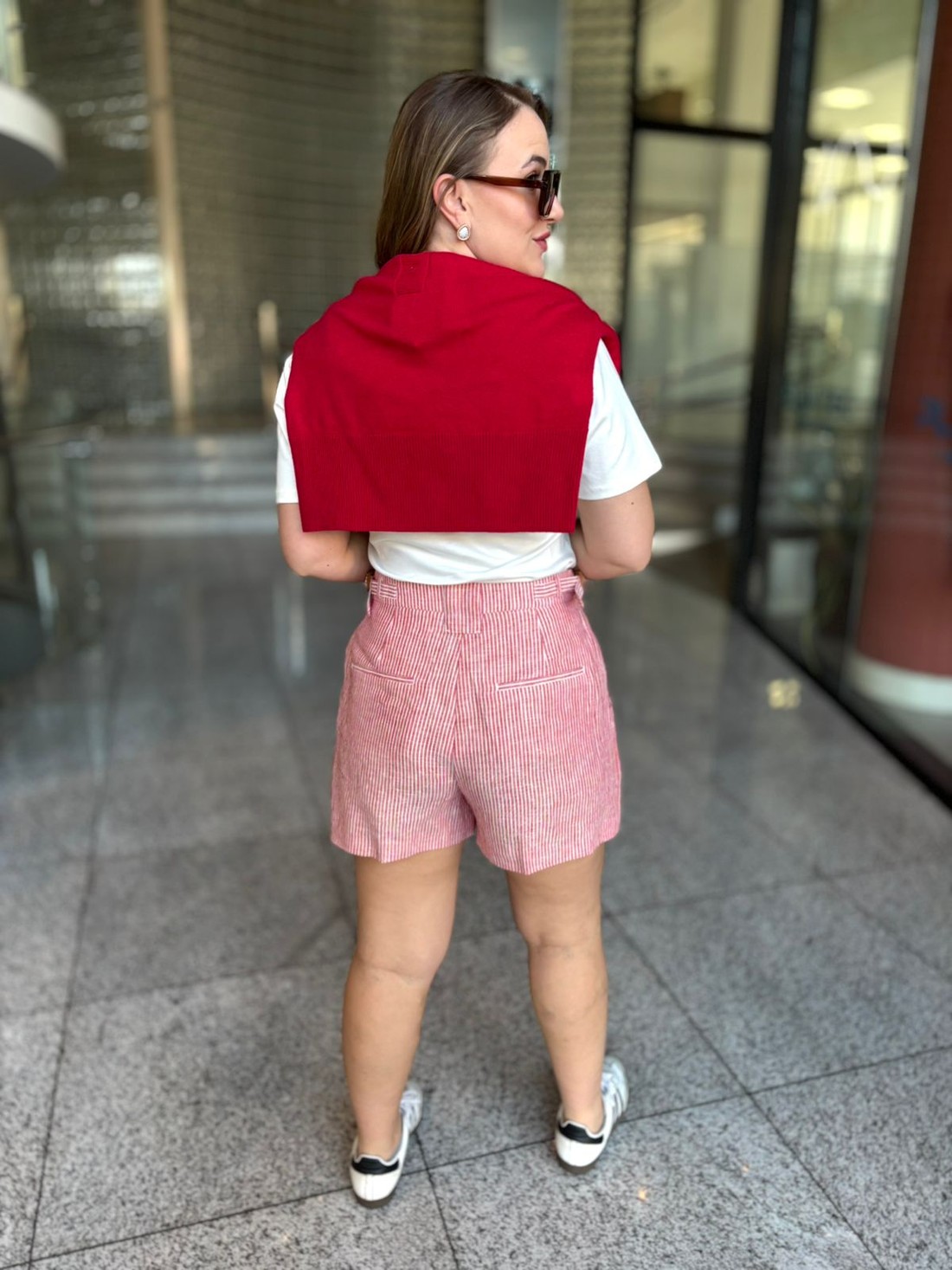 SHORT GIGI VERMELHO SALSA NV