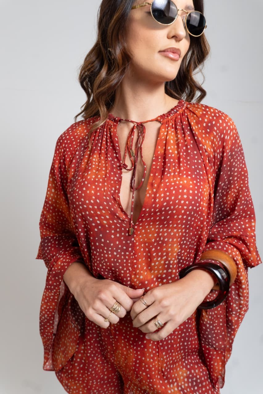 BATA BABADOS TALITA DE GEORGETTE VERMELHA ANIMALE BATA BABADOS TALITA DE GEORGETTE VERMELHA ANIMALE