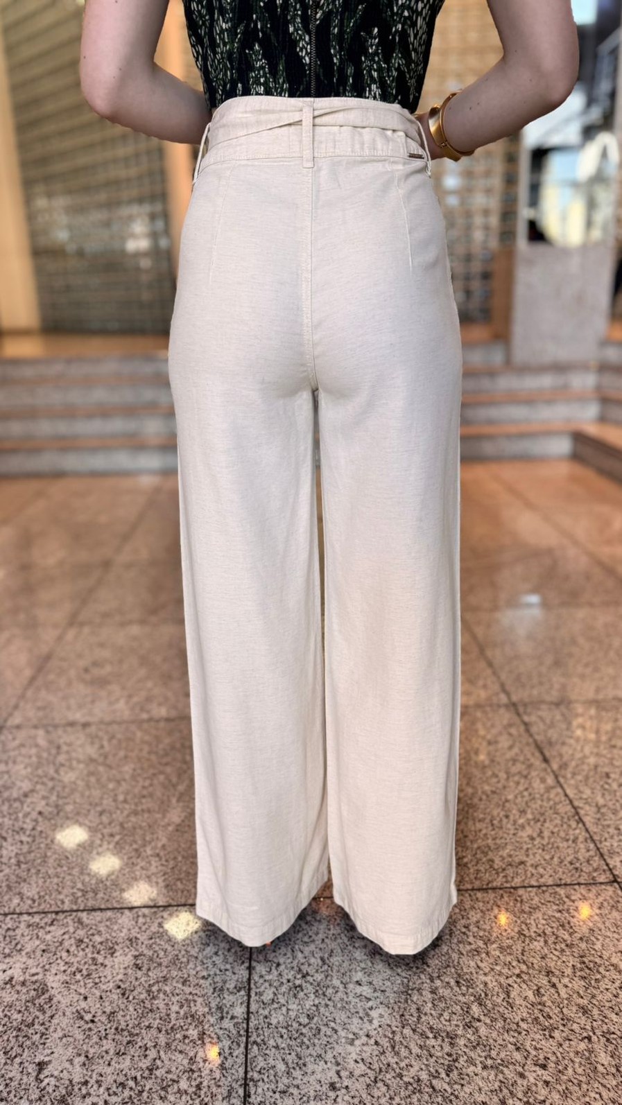 CALCA PANTALONA ALTA BEGE MORENA ROSA CALCA PANTALONA ALTA BEGE MORENA ROSA